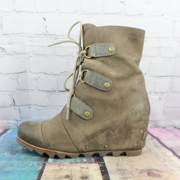 Sorel Shoes - SOREL Joan of Arctic Wedge  Ankle Boots Size 10